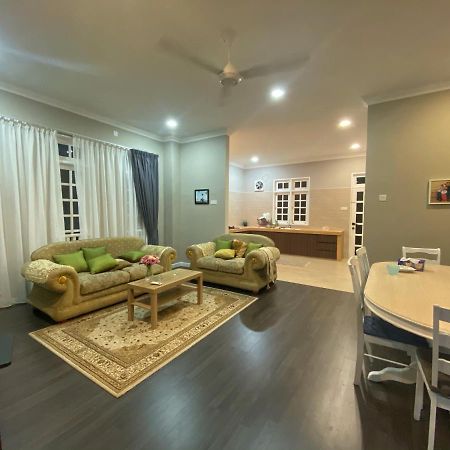 Shafickza Guesthouse Kuala Terengganu Extérieur photo